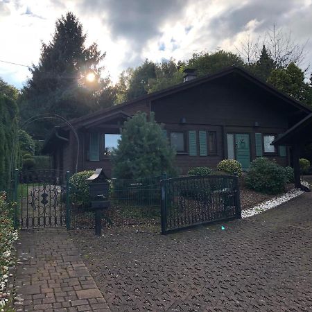 Gemuetliches Holzhaus In Idyllischer Lage Ruppichteroth Luaran gambar