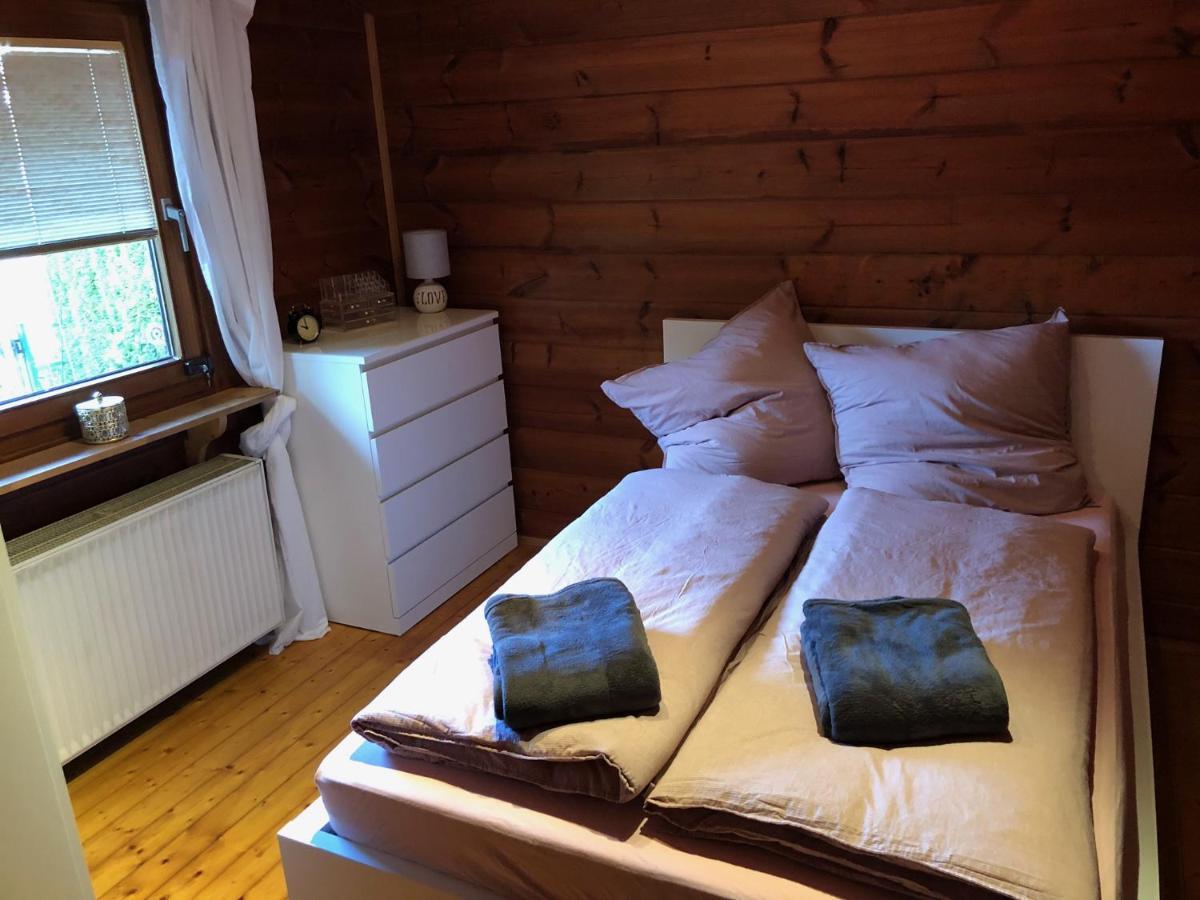 Gemuetliches Holzhaus In Idyllischer Lage Ruppichteroth Luaran gambar