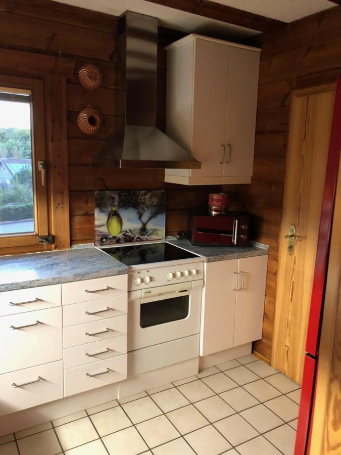 Gemuetliches Holzhaus In Idyllischer Lage Ruppichteroth Luaran gambar